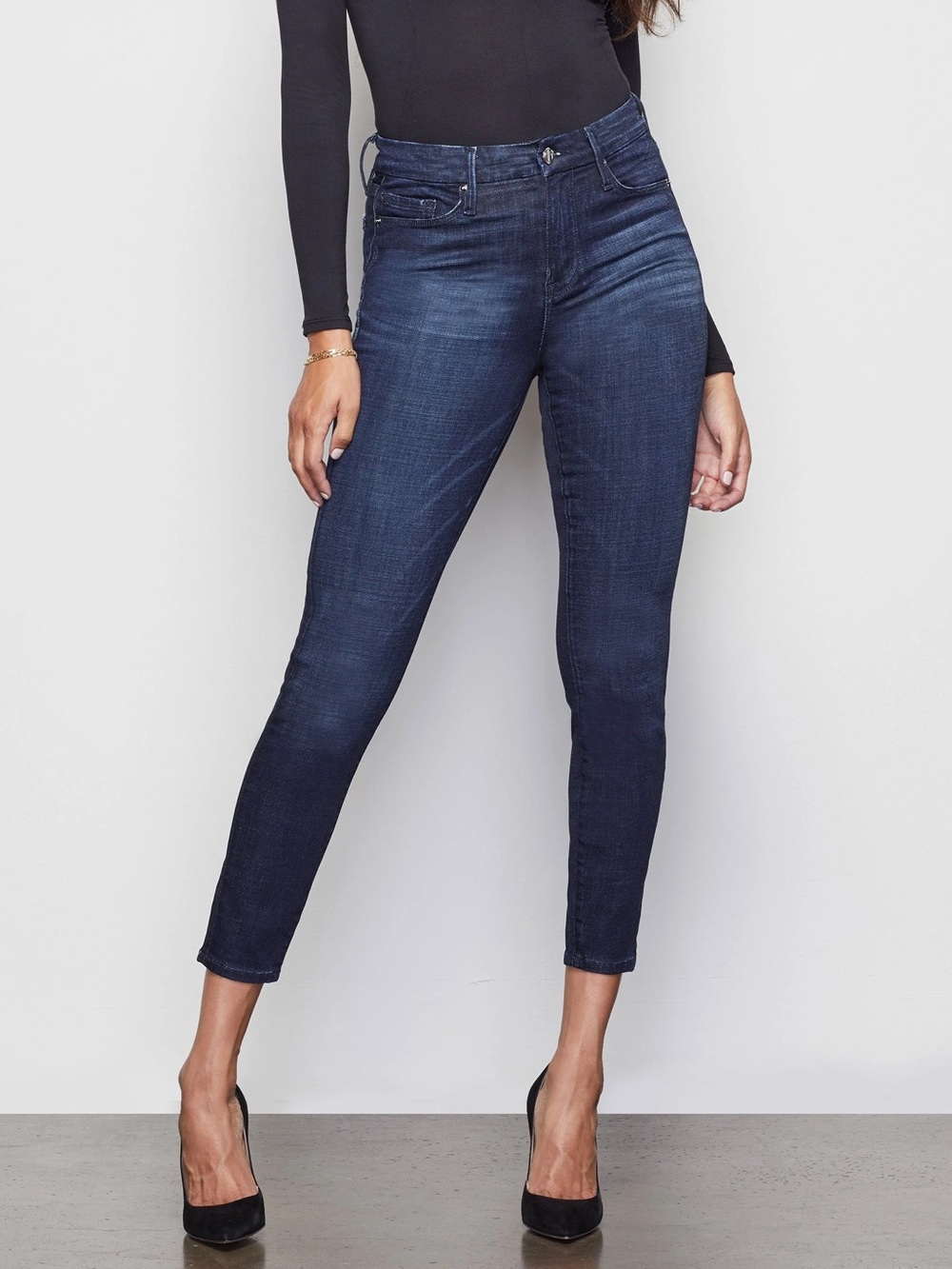 Good American Good Waist Crop (33)